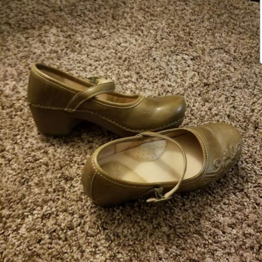 Mary Jane shoes